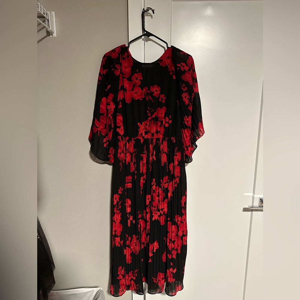 H&M Pleated Floral Maxi Dress